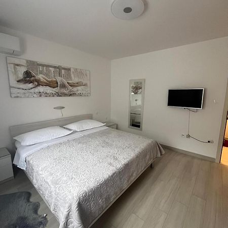 Apartman Tessa Vela Luka Eksteriør billede