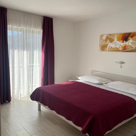 Apartman Tessa Vela Luka Eksteriør billede