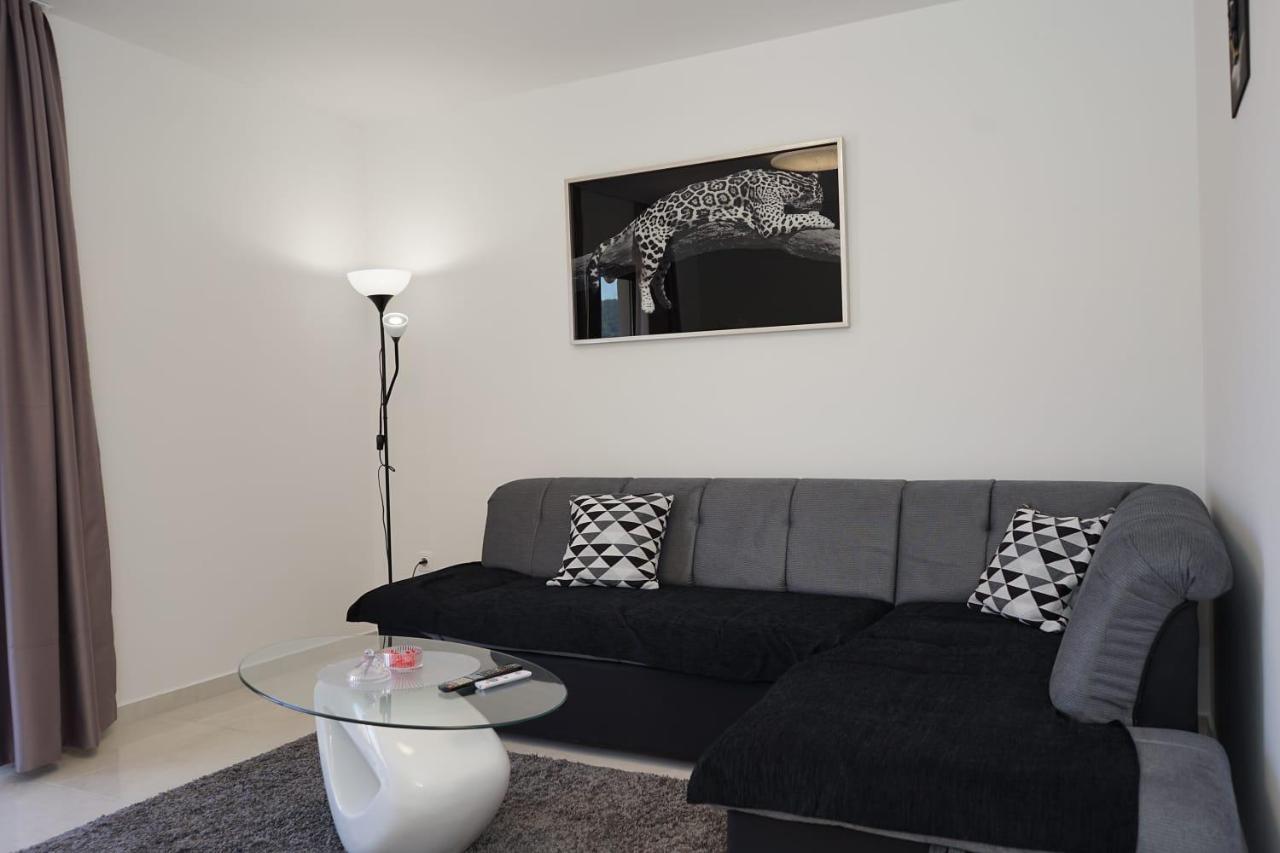 Apartman Tessa Vela Luka Eksteriør billede
