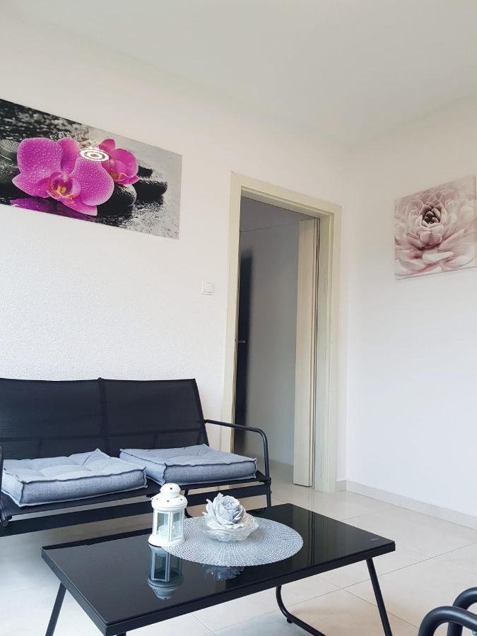 Apartman Tessa Vela Luka Eksteriør billede