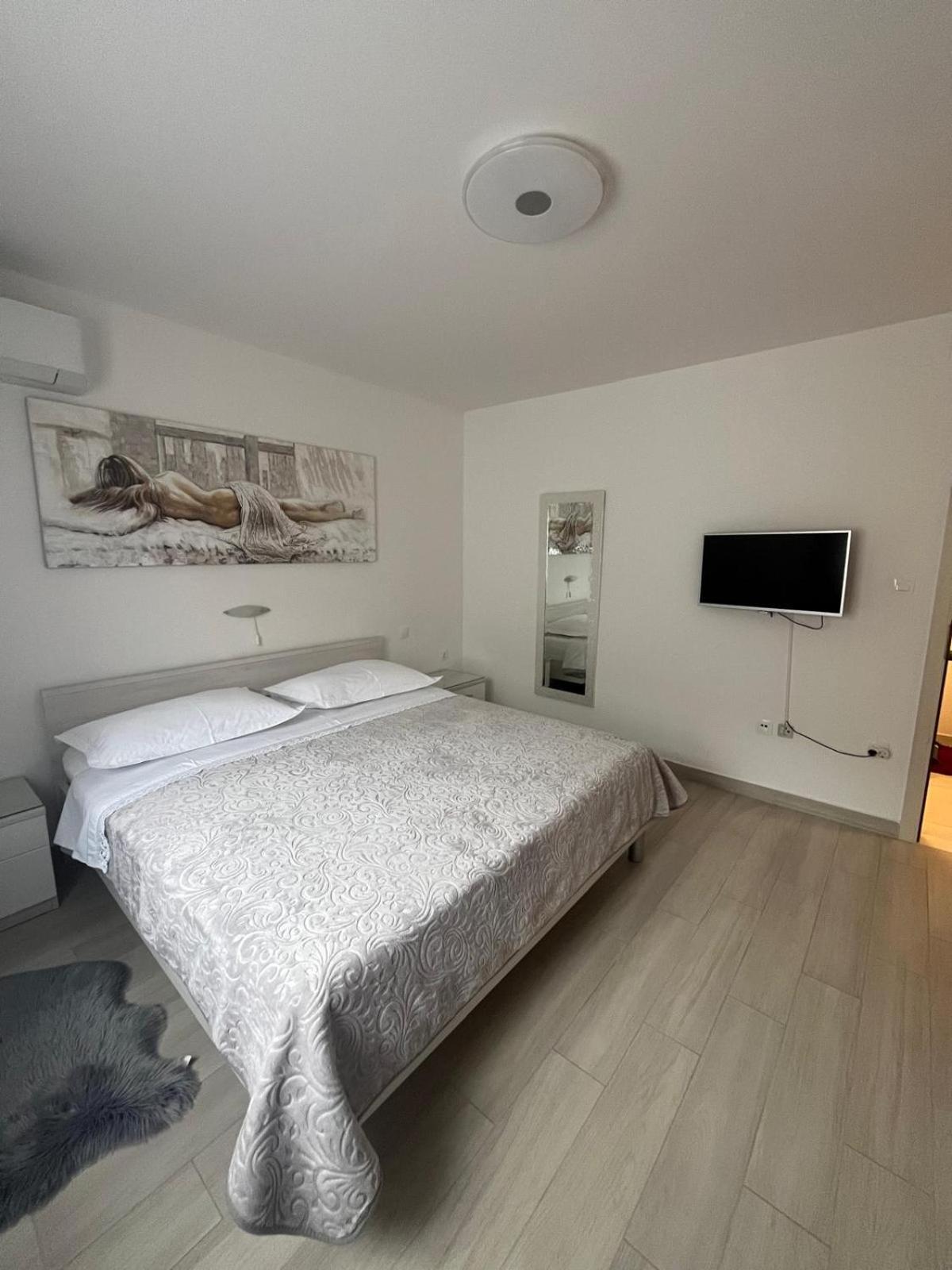 Apartman Tessa Vela Luka Eksteriør billede